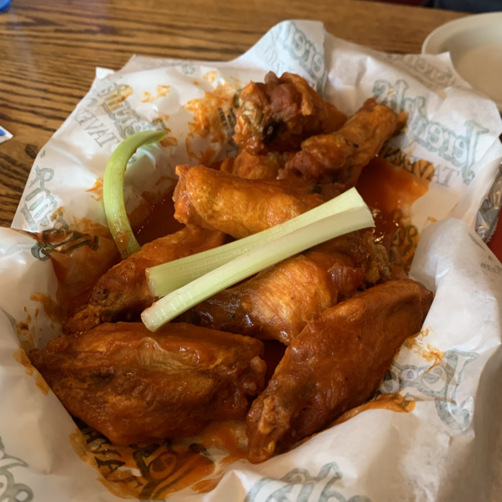 Buffalo Hot Chicken Wings in Buffalo, NY — Ranked and Reviewed Earl